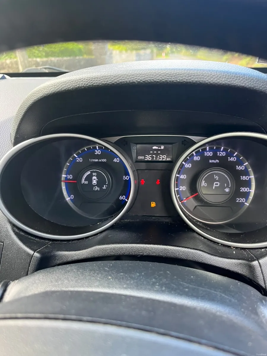 Hyundai ix35 automatic - Image 5