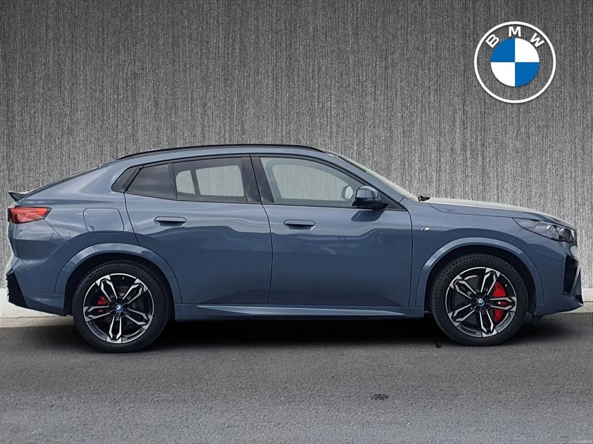 BMW iX2 eDrive20 M Sport - Image 3