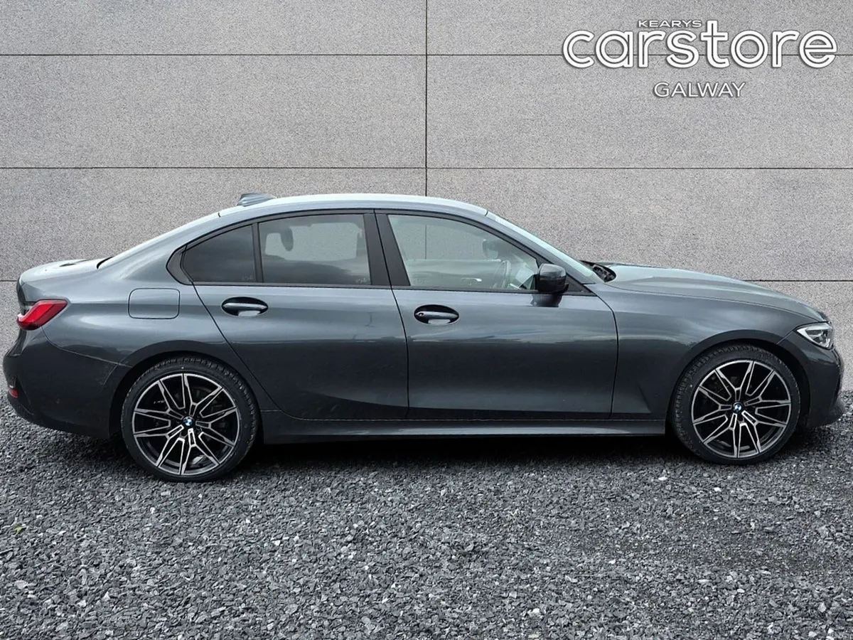 BMW 3-Series 318d SE Auto - Image 2