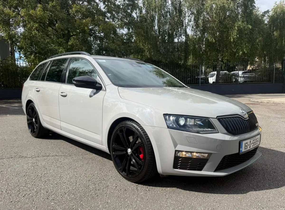 Skoda Octavia 2.0 TDI VRS Touring Black Ed - Image 1