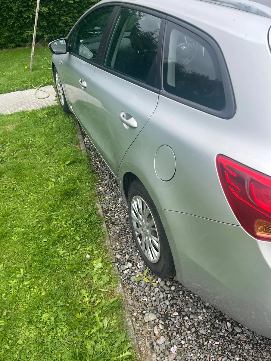 Kia Ceed 2013 - Image 1
