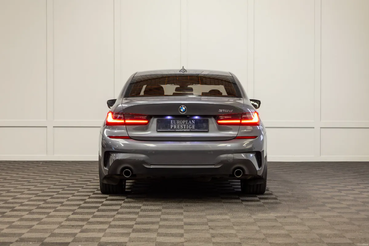 222 BMW 3-Series 318d M-Sport - Image 5