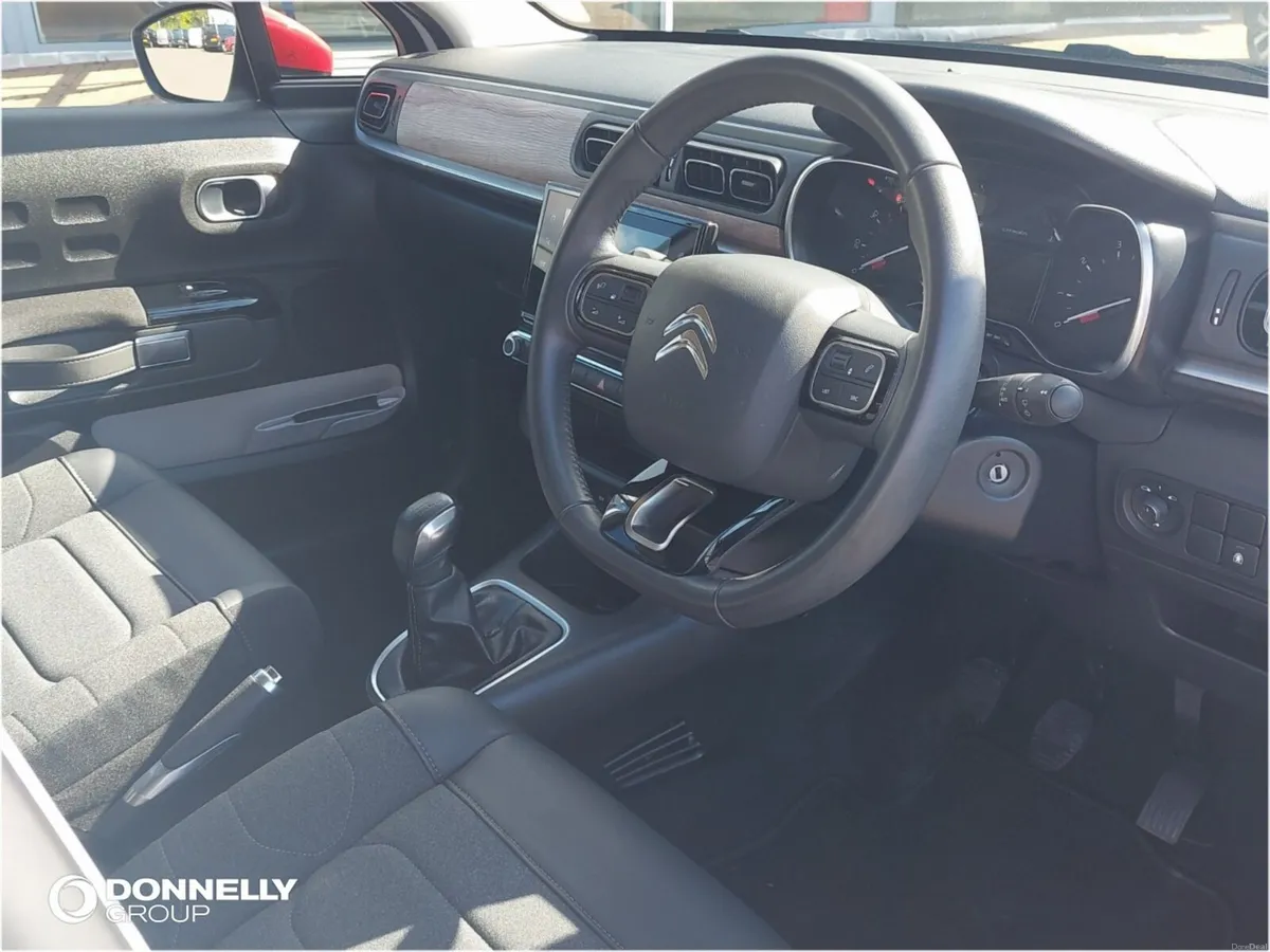 Citroen C3 1.2 PureTech Shine Plus 5dr - Image 4