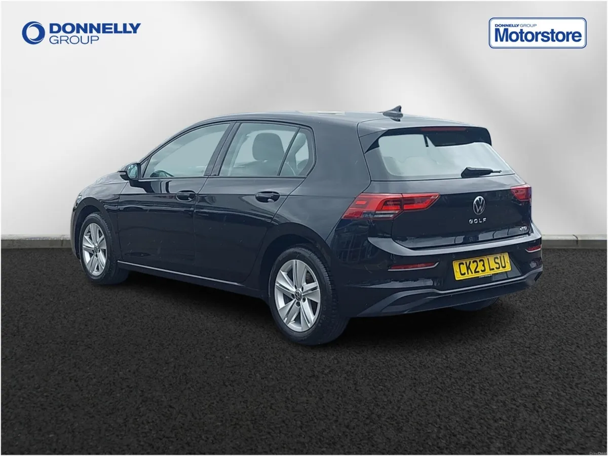 Volkswagen Golf 1.5 eTSI 150 Life 5dr DSG - Image 2