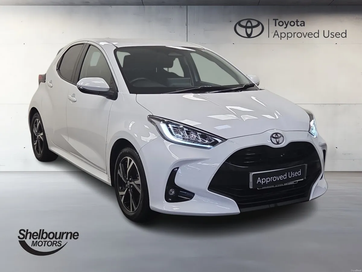 Toyota Yaris 1.5 Hybrid Design 5dr CVT - Image 1