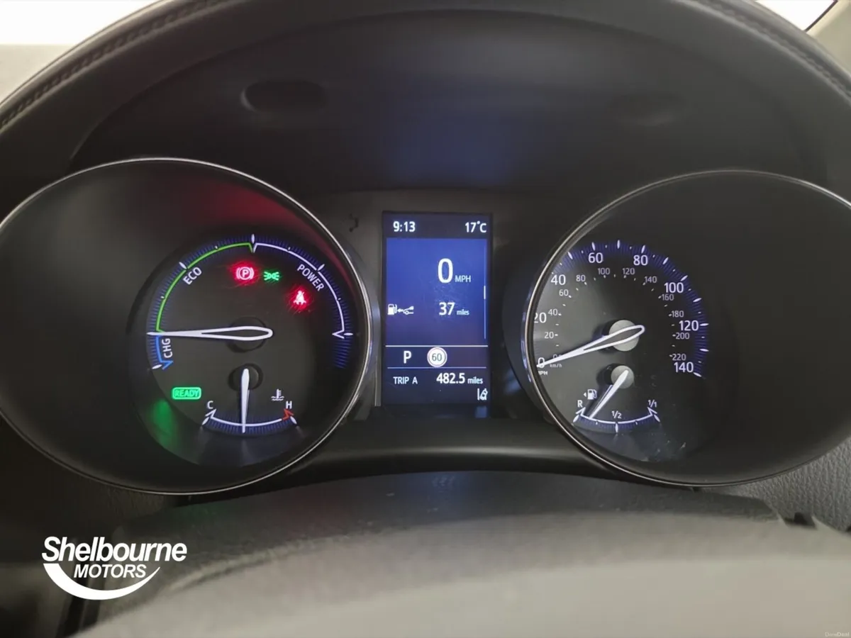 Toyota C-HR 2.0 Hybrid Design 5dr CVT - Image 5