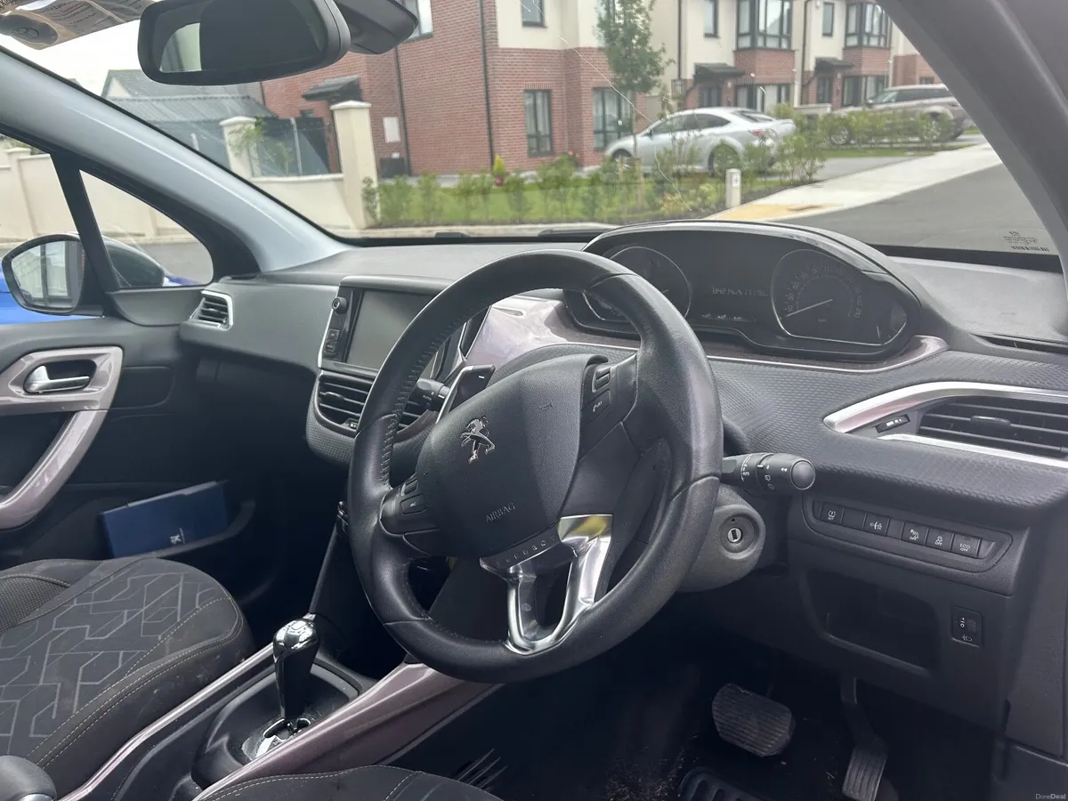 2015 Peugeot 2008 - Image 6