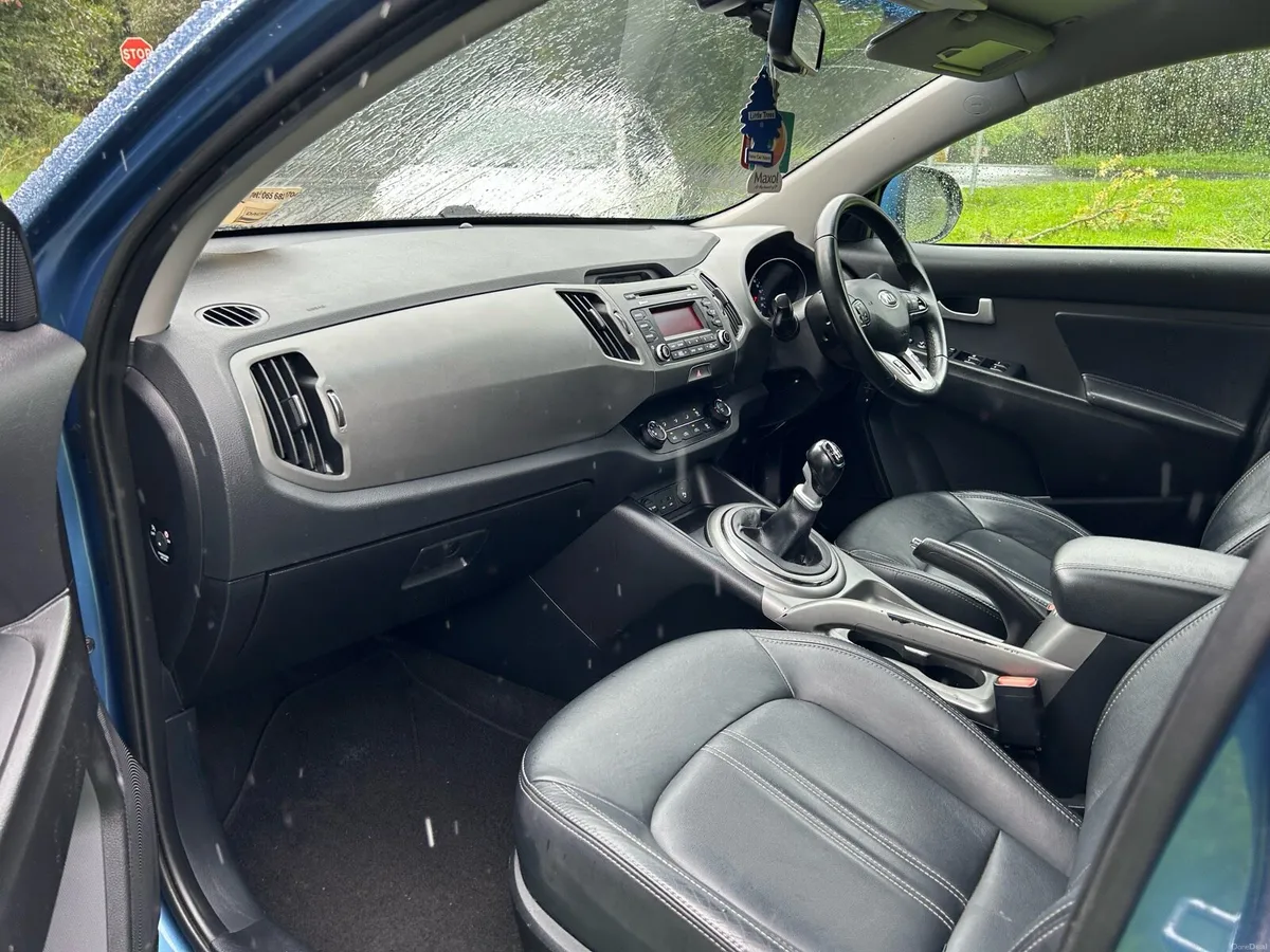 2015 Kia sportage 1.7diesel High spec - Image 6