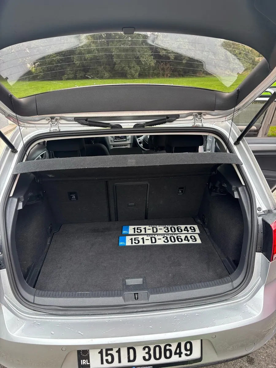 2015 Volkswagen Golf 1.2 TSI Petrol-6 Speed Manual - Image 3