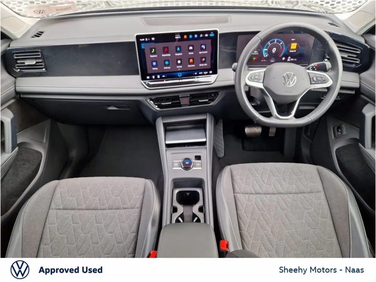 Volkswagen Tiguan Launch Edition 2.0TDI DSG - Image 2