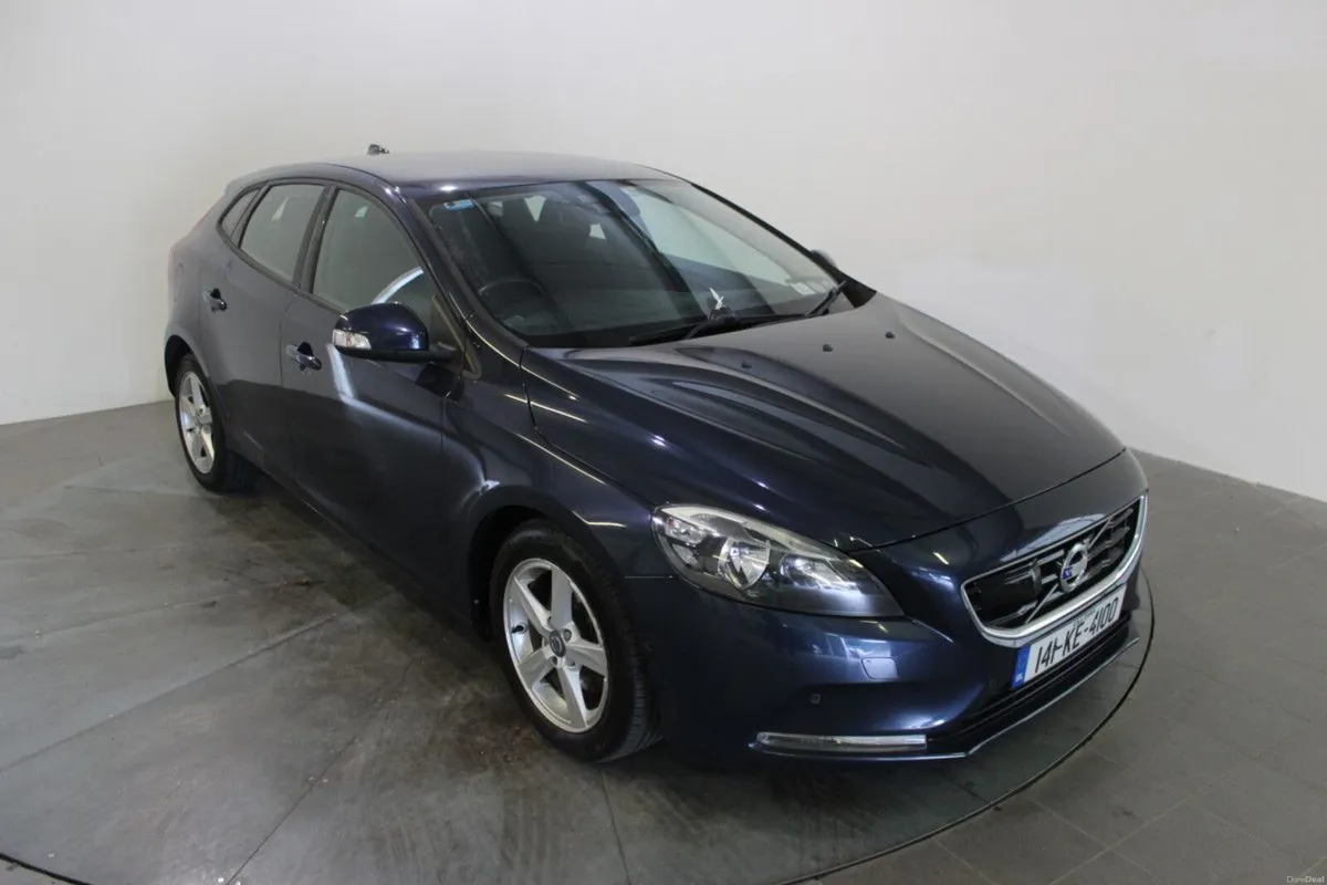 Volvo V40 1.6 D2 115PS - TENDER 44 - Image 1
