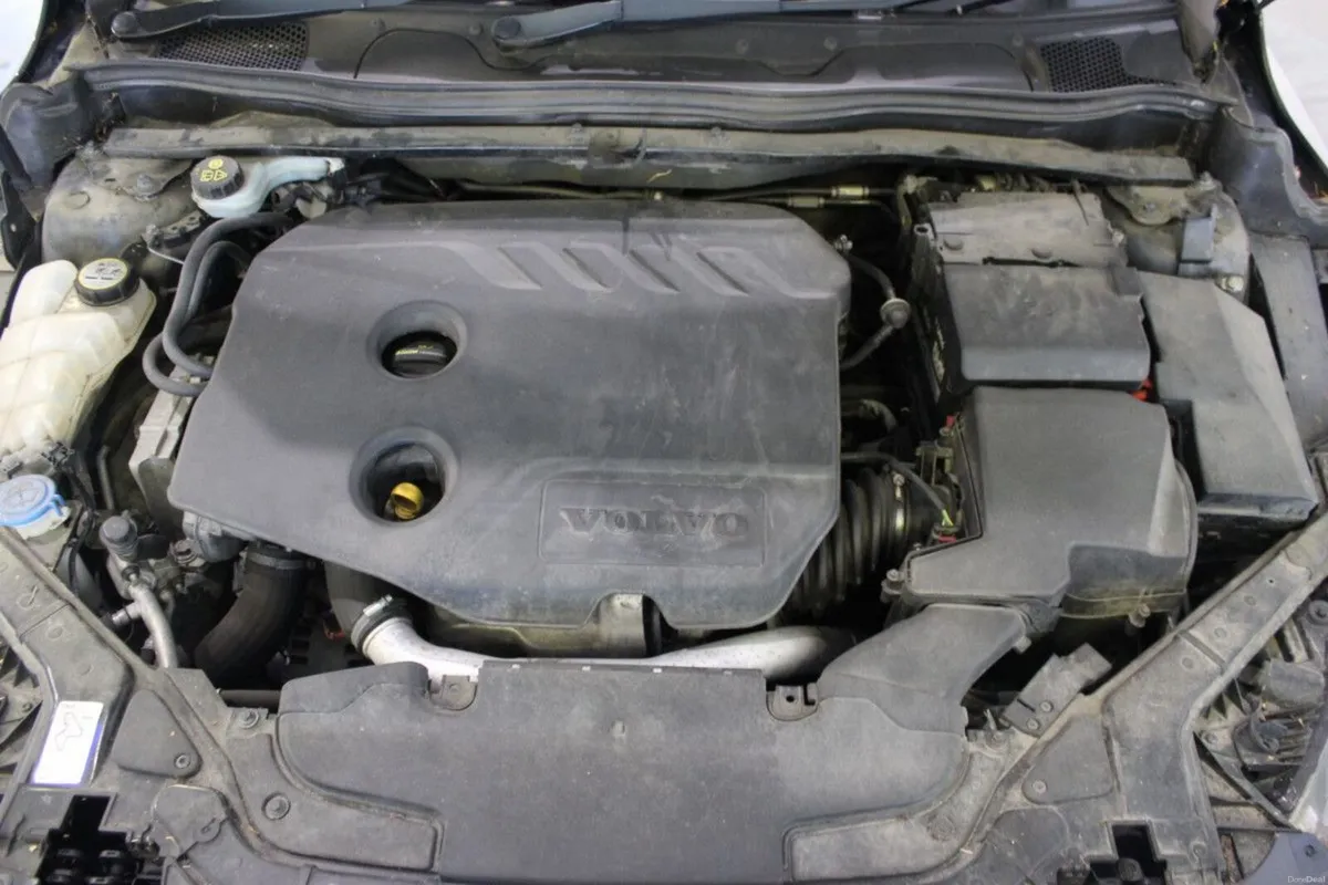 Volvo V40 1.6 D2 115PS - TENDER 44 - Image 5
