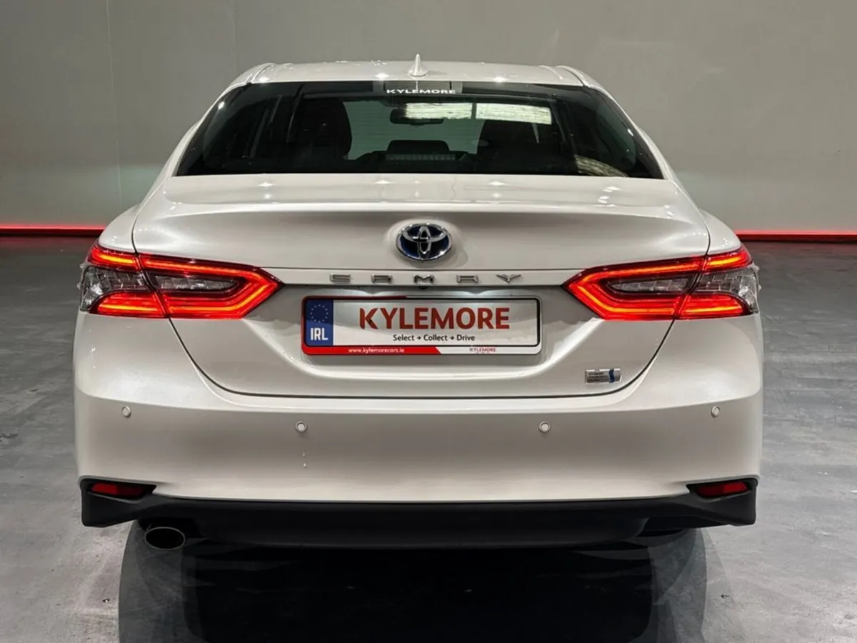 Toyota Camry 2.5 HYBRID AUTOMATIC - G SPEC - FACTO - Image 4