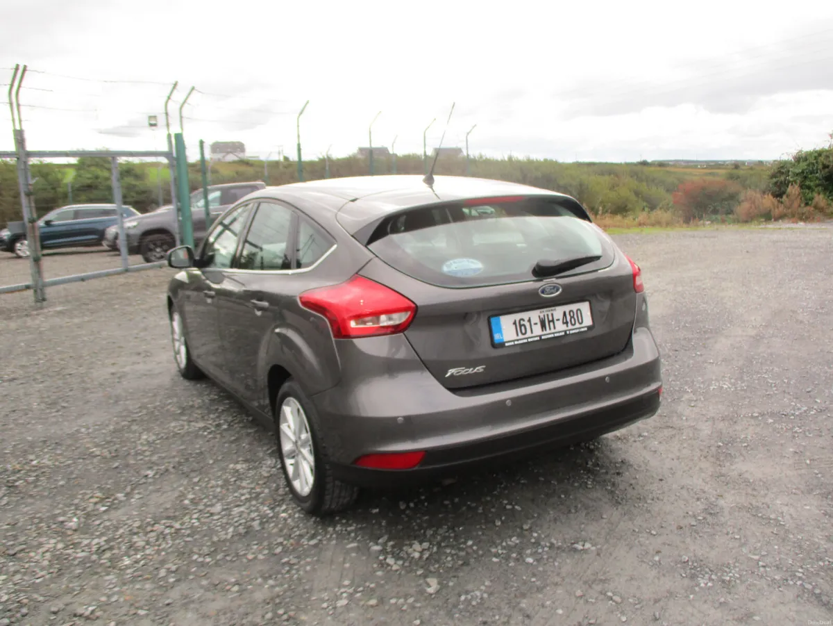 Ford Focus 2016 1.6 tdci TITANIUM  HATCHBACK FSH - Image 6