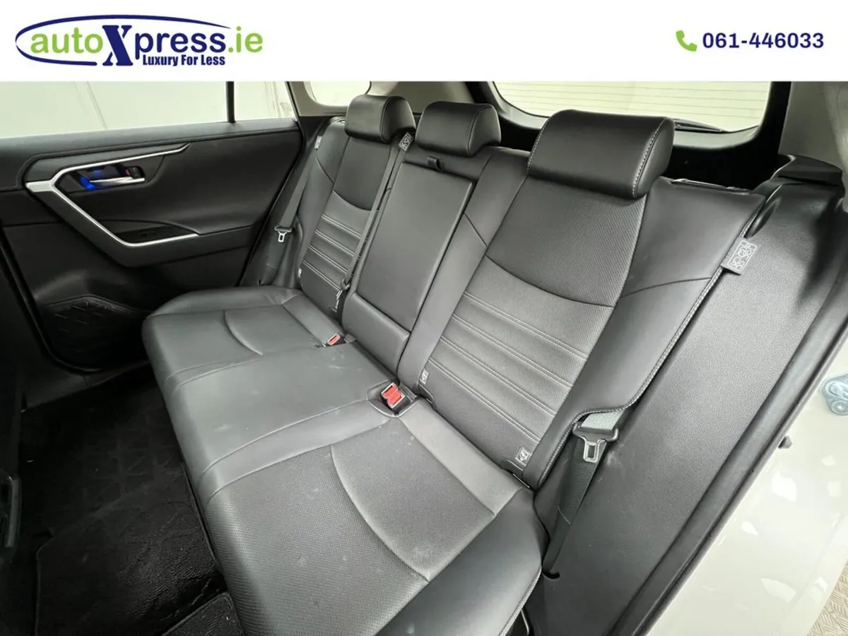 Toyota RAV4 4WD HYBRID G, Sunroof, Low mileage - Image 6