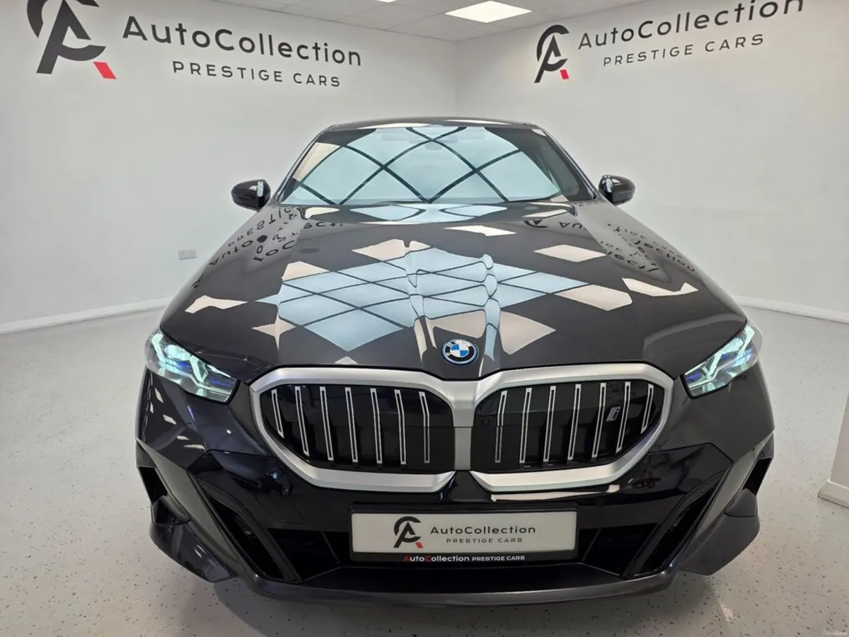 BMW i5 **TECH & COMFORT PACK** - Image 2