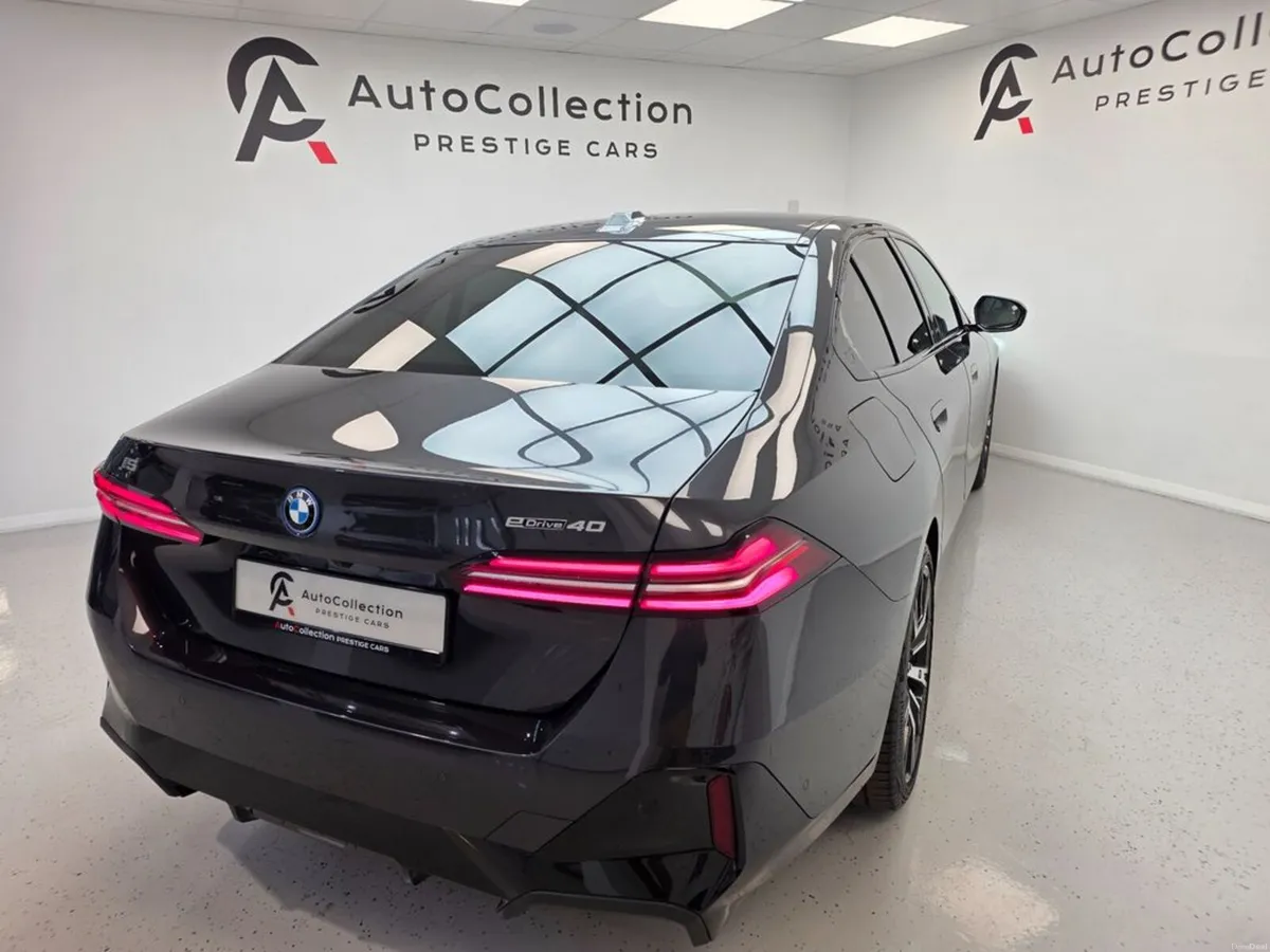 BMW i5 **TECH & COMFORT PACK** - Image 6