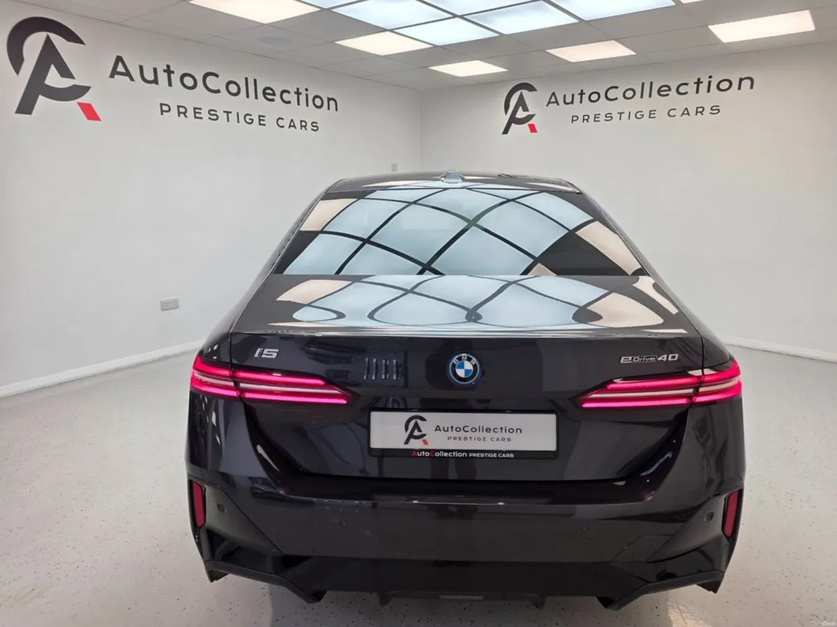 BMW i5 **TECH & COMFORT PACK** - Image 5