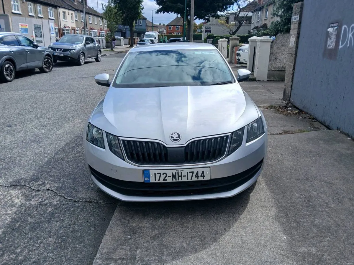 Skoda octavia 1 Litre petrol TSI Face Lift model - Image 6