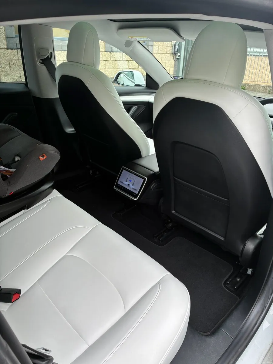 Tesla 3 - Image 5