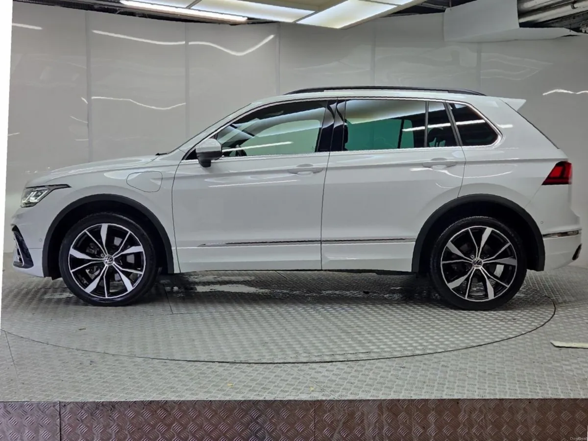 Volkswagen Tiguan R-Line TSi eHybrid 245BHP DSG - Image 5