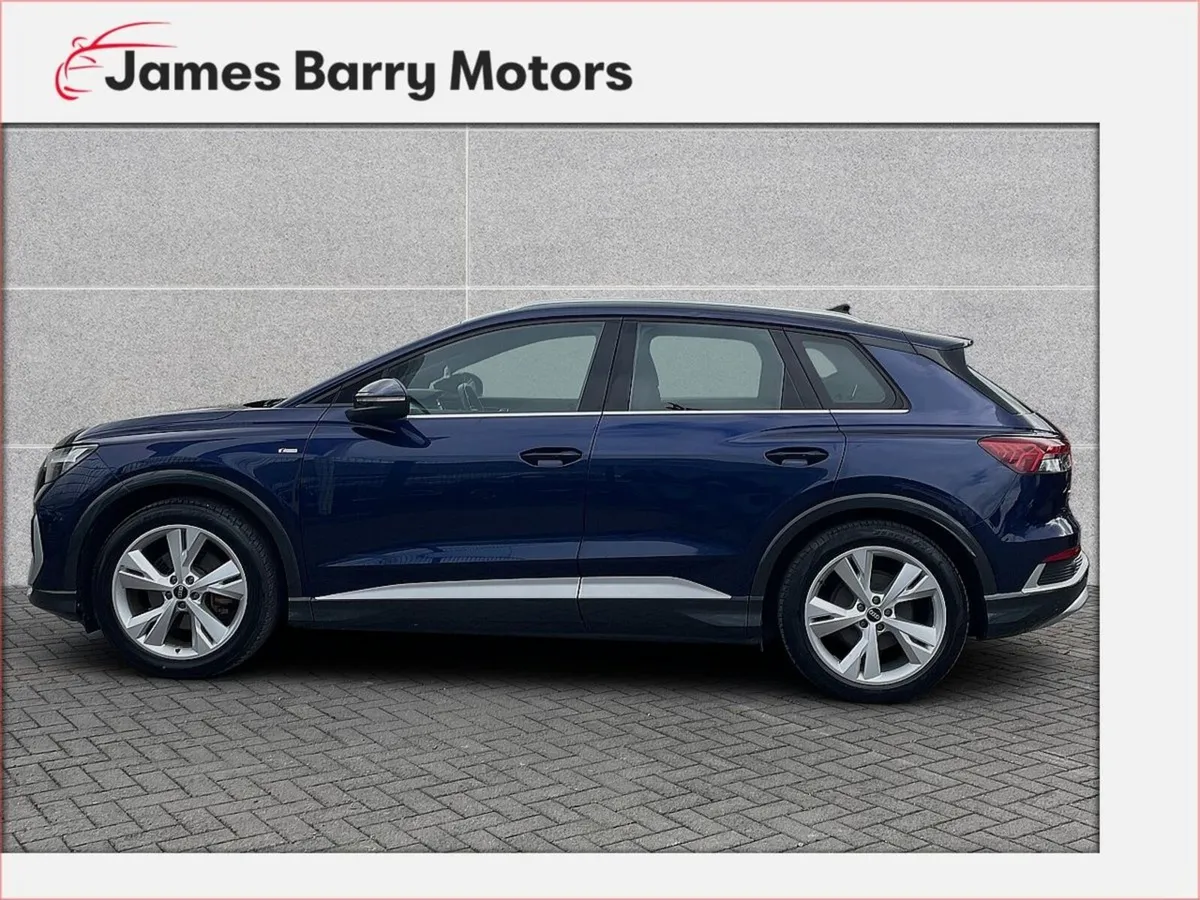 Audi e-tron ** S Line ** - Image 3