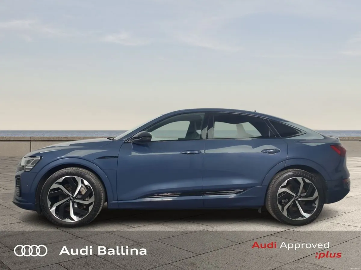 Audi Q8 E TRON 55 SPORTBACK BLACK EDITION *S SPORT - Image 4