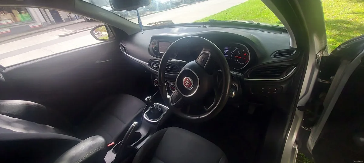 Fiat Tipo 2018 - Image 3