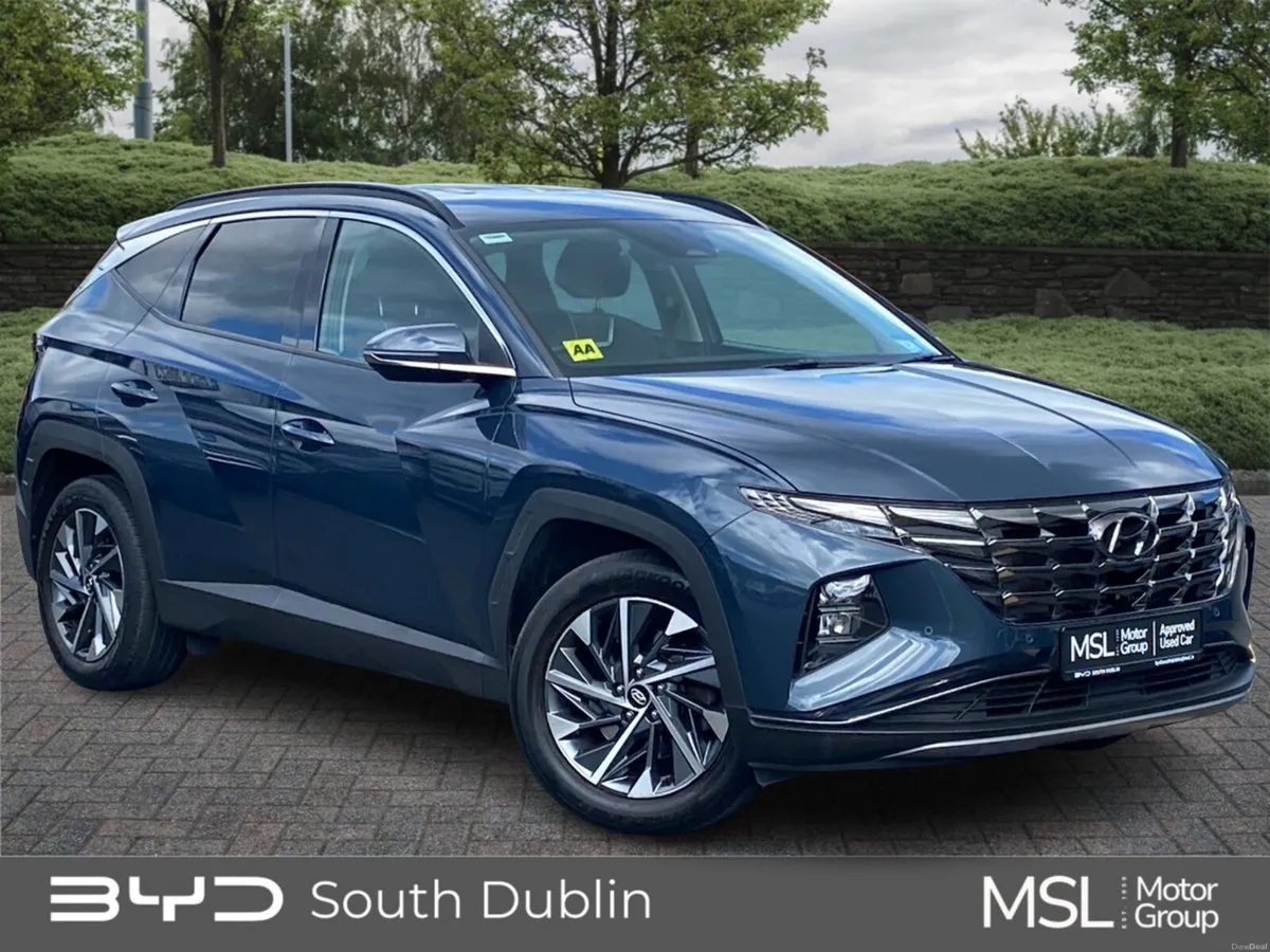 Hyundai Tucson 2WD Executive Plus - Image 2