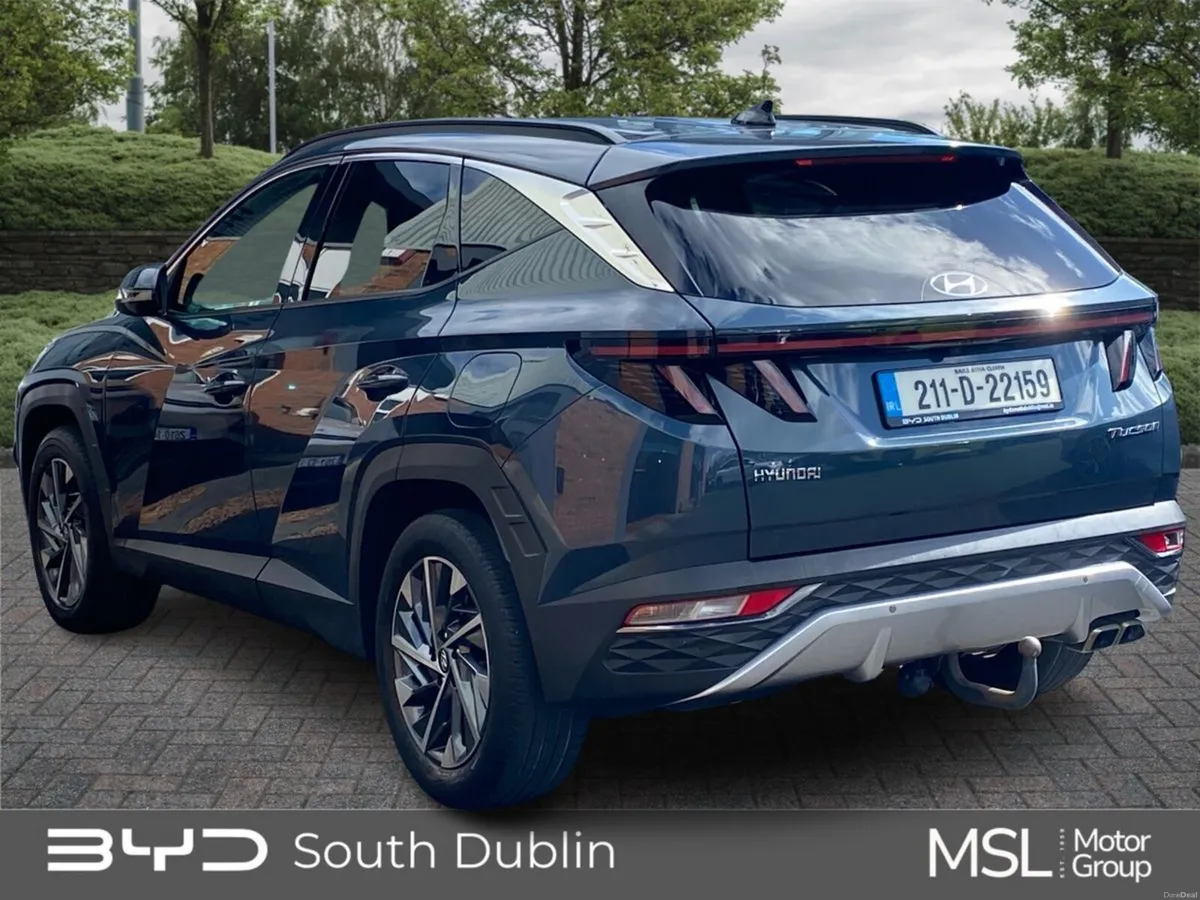 Hyundai Tucson 2WD Executive Plus - Image 4