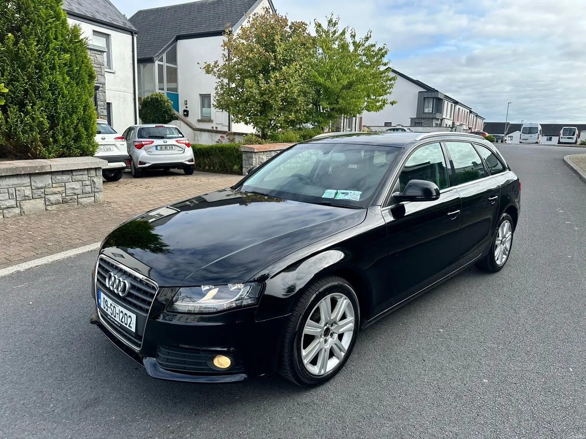 AUDI A4 ESTATE LOW MILEAGE - Image 1