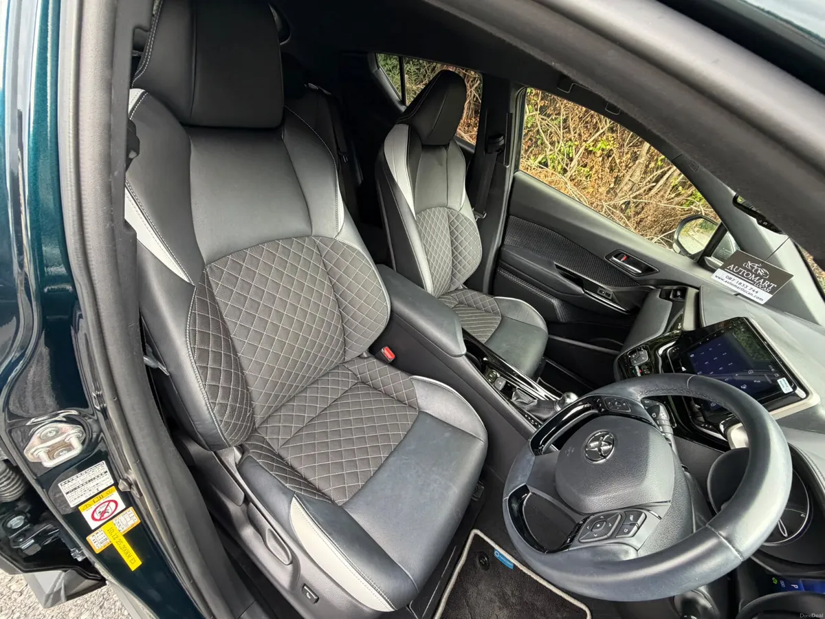 TOYOTA C-HR 2019  HYBRID  AUTOMATIC 🔥 - Image 4