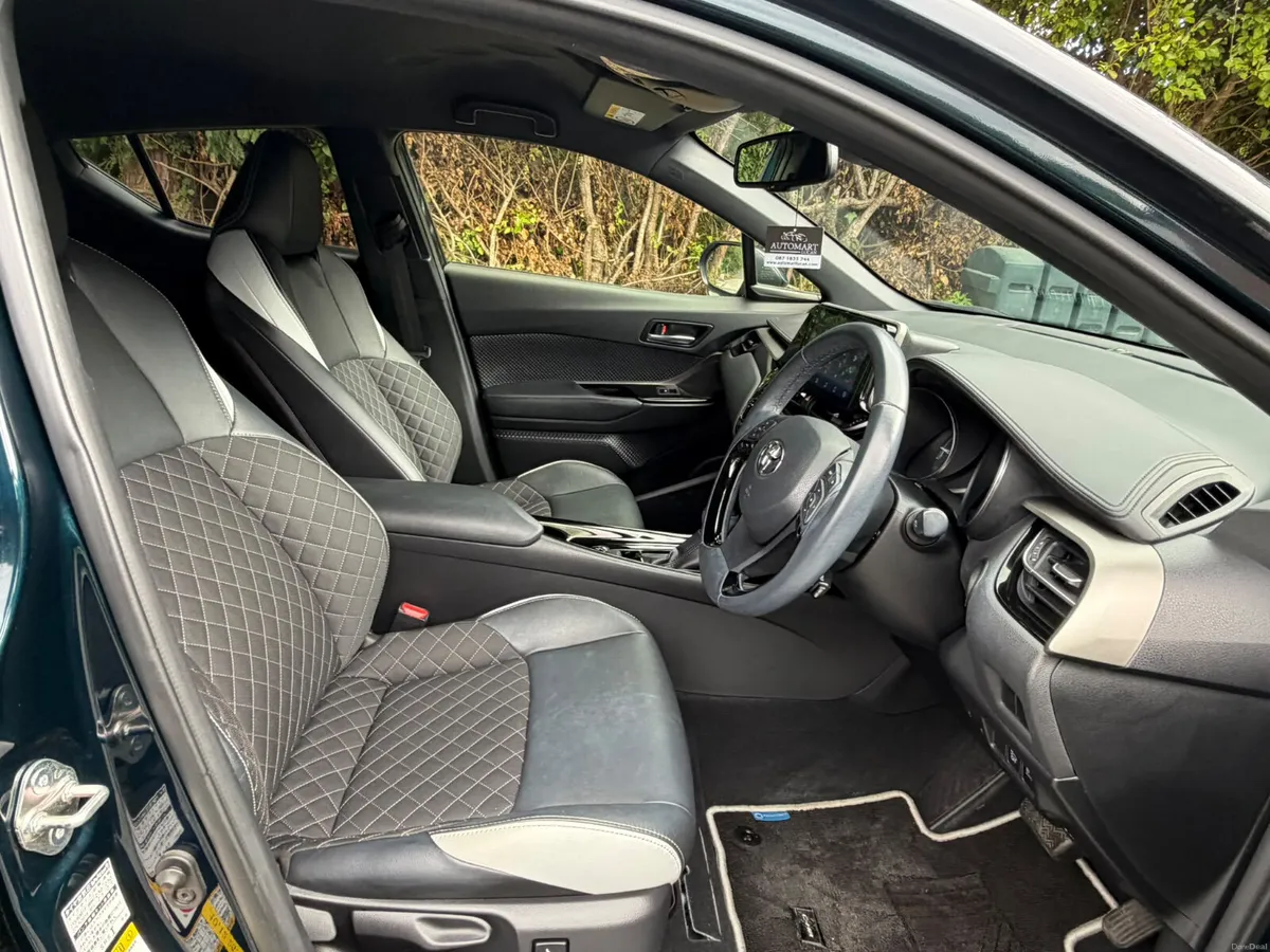 TOYOTA C-HR 2019  HYBRID  AUTOMATIC 🔥 - Image 5