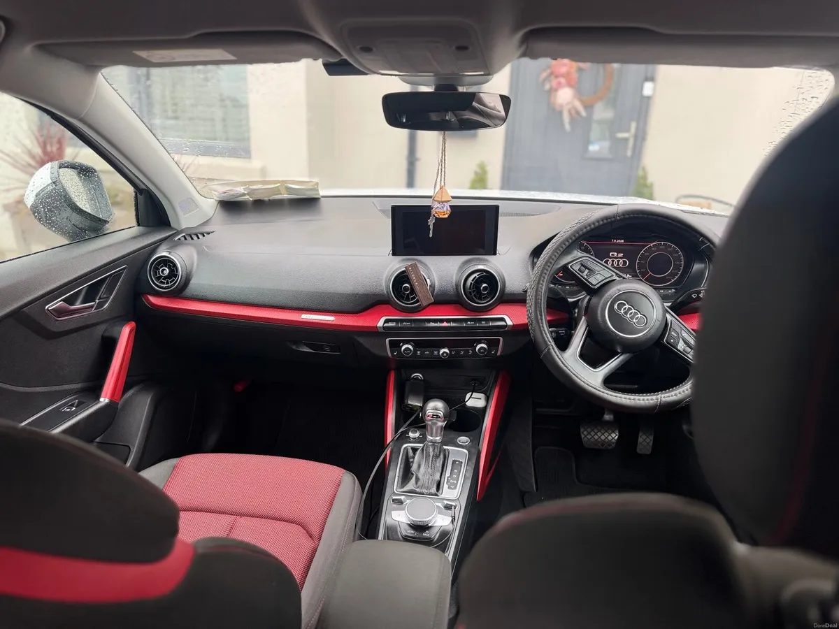 Audi Q2 2018 - Image 5