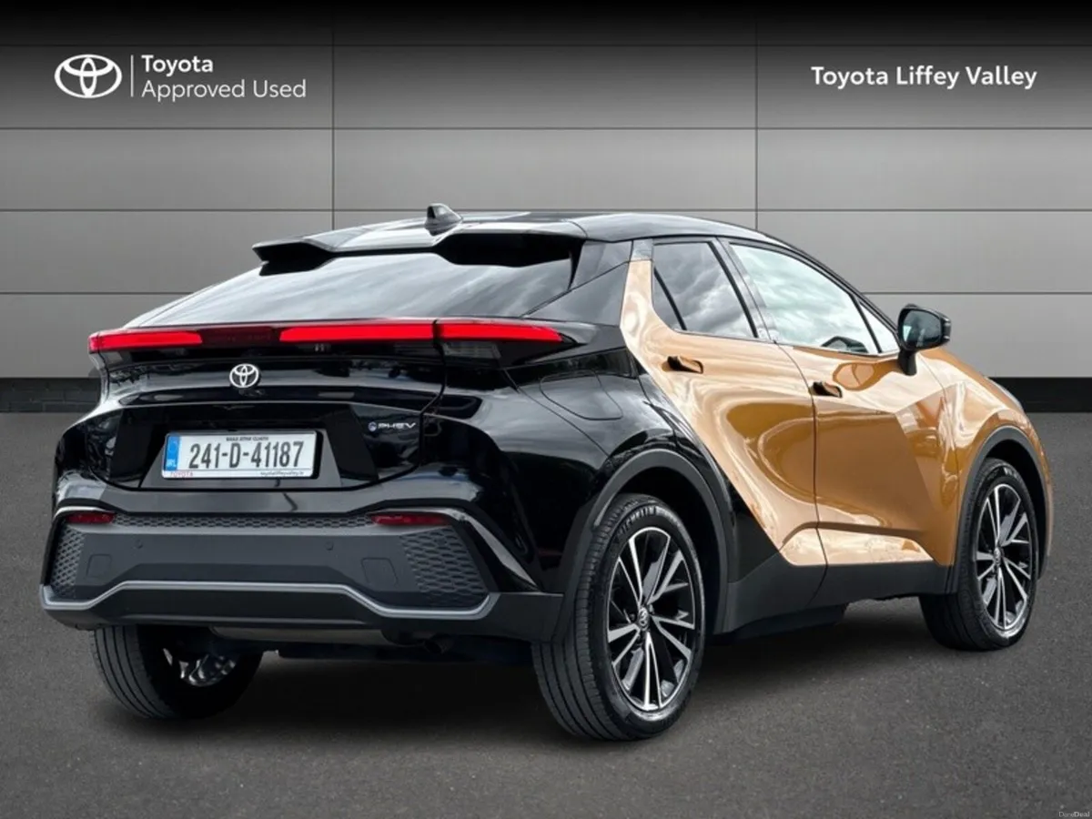 Toyota C-HR C-HR PHEV PREMIERE EDITION - Image 2