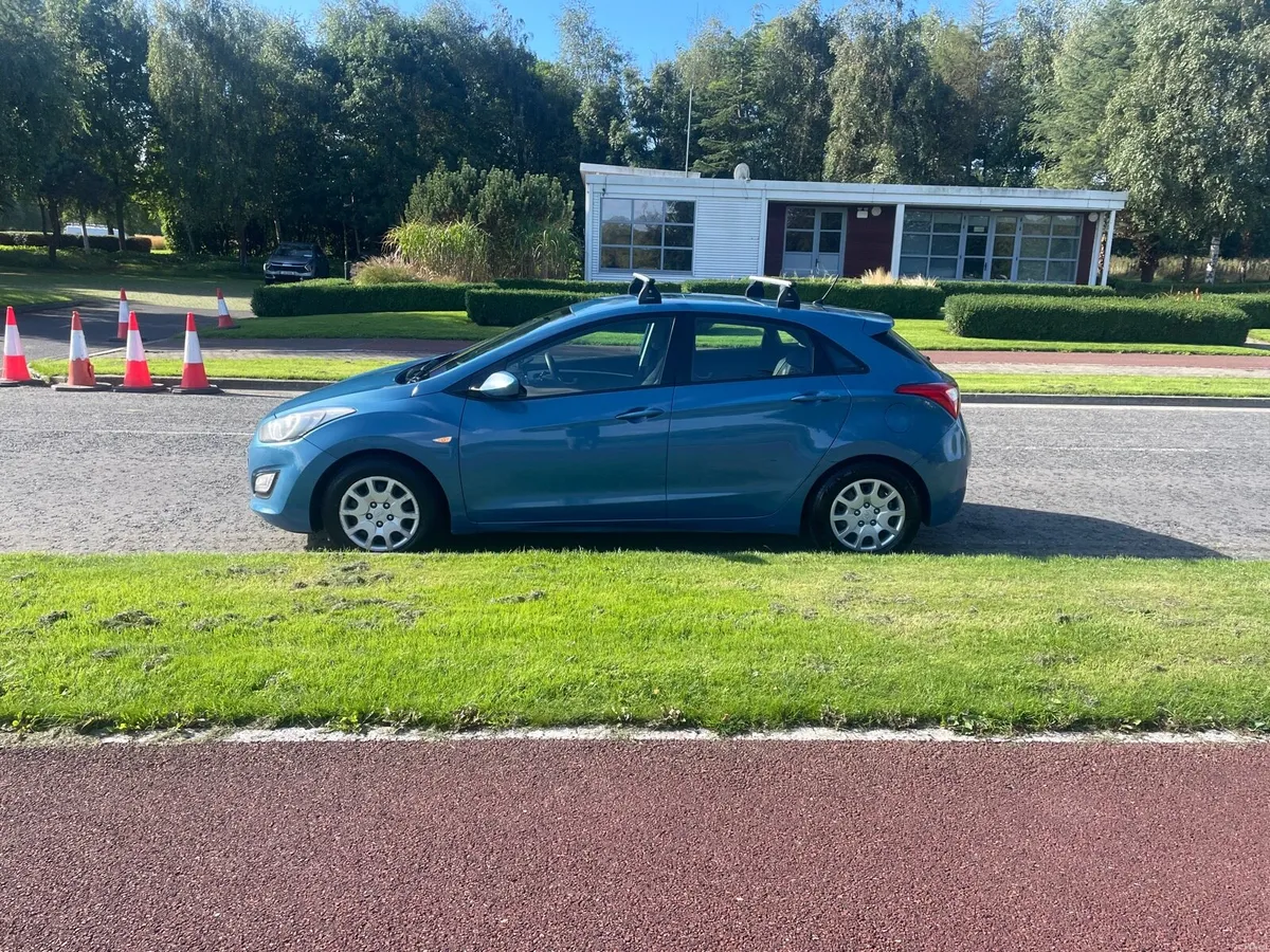 HYUNDAI I30 1.4 FRESH NCT 9/27 TAX 1/27 - Image 2