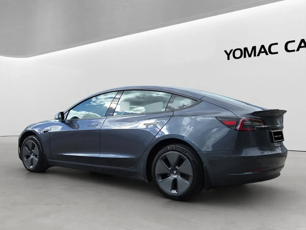 TESLA MODEL 3 STANDARD RANGE + - Image 5