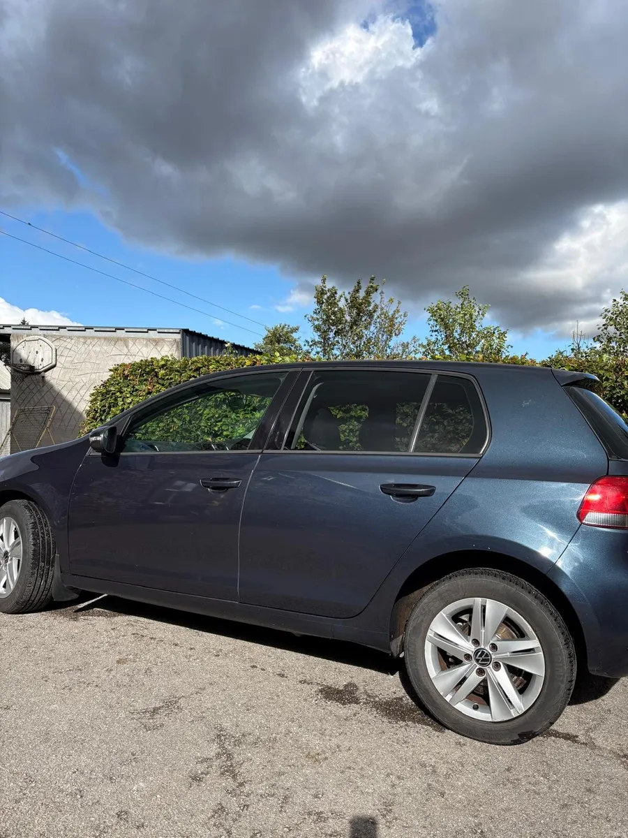 Volkswagen Golf - Image 4