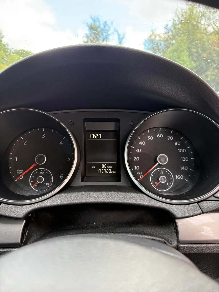 Volkswagen Golf - Image 6