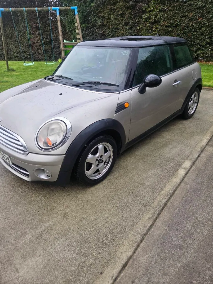 Mini Cooper - Image 2