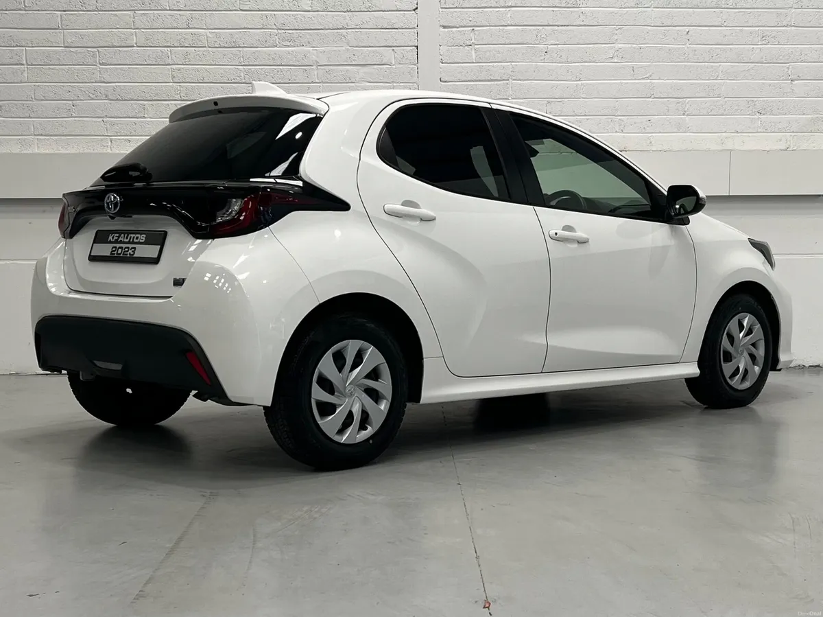 Toyota Yaris Luna 1.5 Petrol Hybrid 116Bhp Auto - Image 6