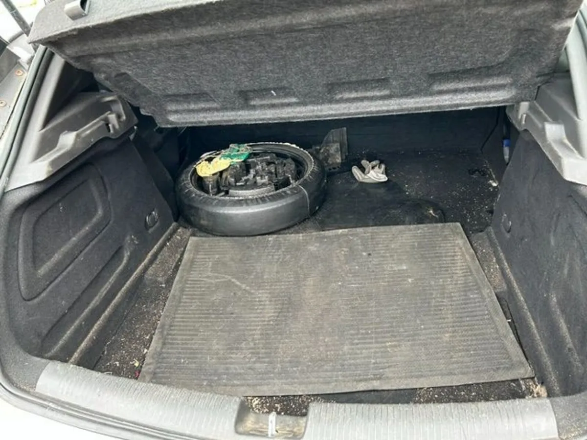 Opel Astra 2017 - Image 2