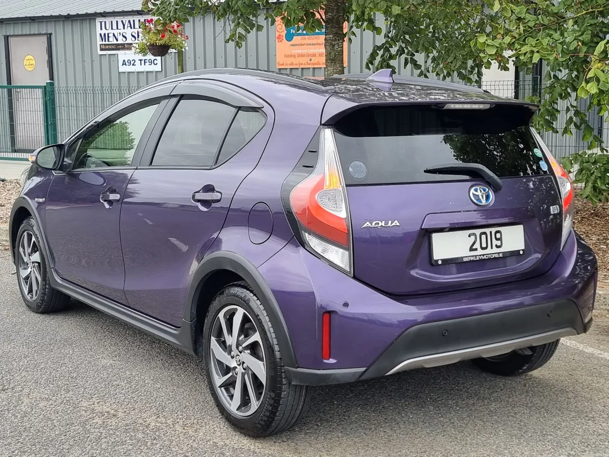2019 TOYOTA AQUA HYBRID AUTO 1YR WARRANTY€12,900 - Image 3