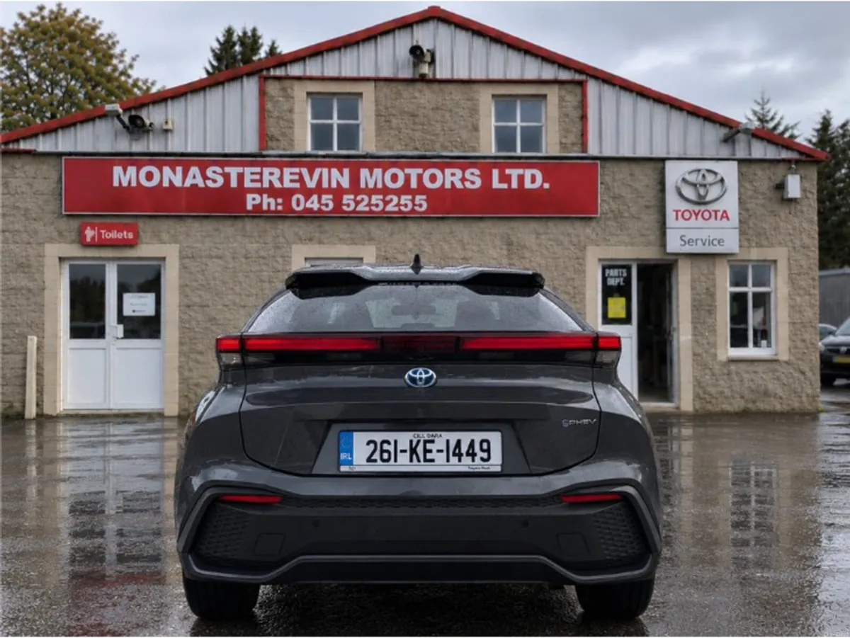 Toyota C-HR+ PHEV SPORT+ C-HR - Image 4