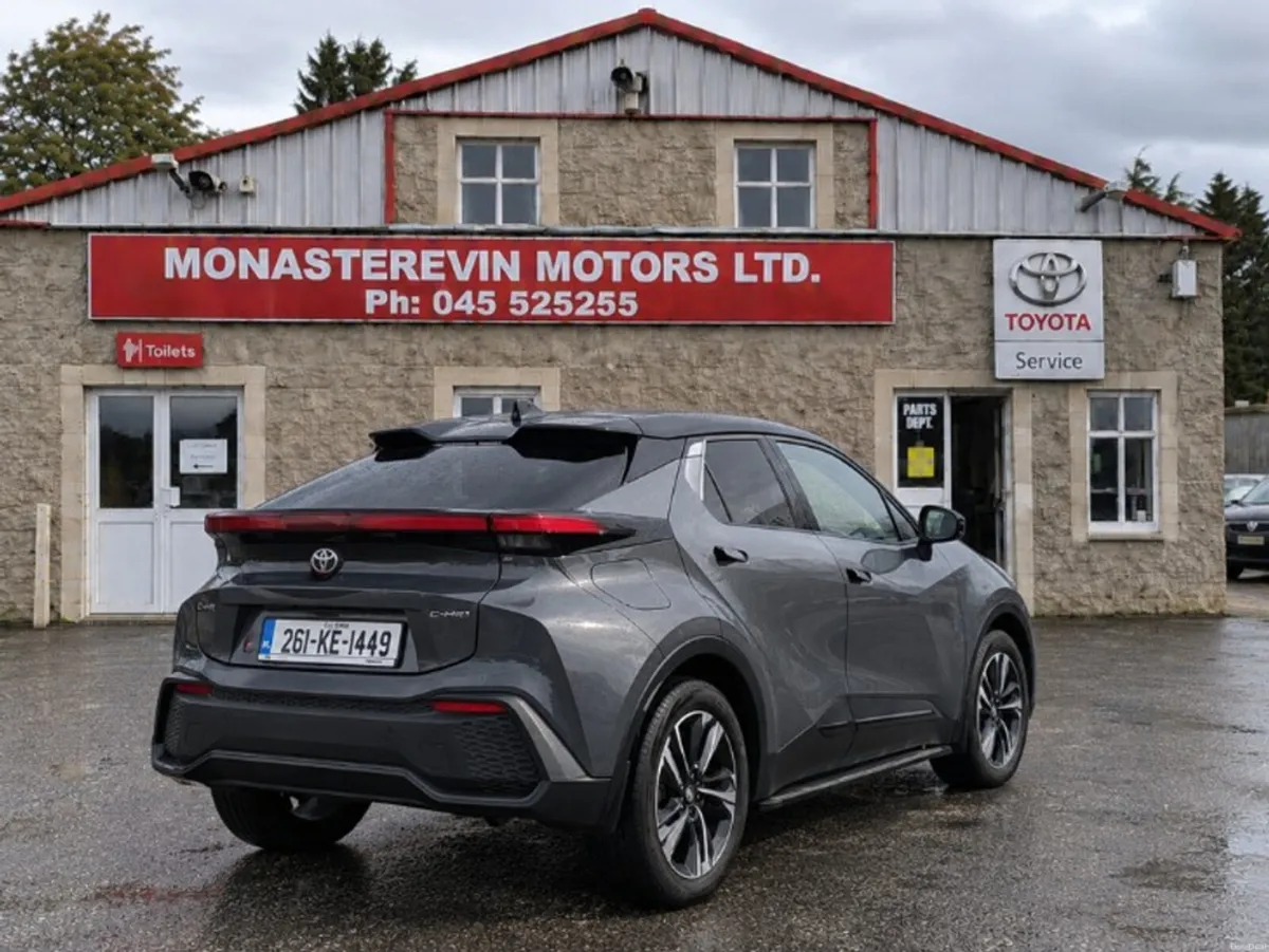 Toyota C-HR+ PHEV SPORT+ C-HR - Image 2