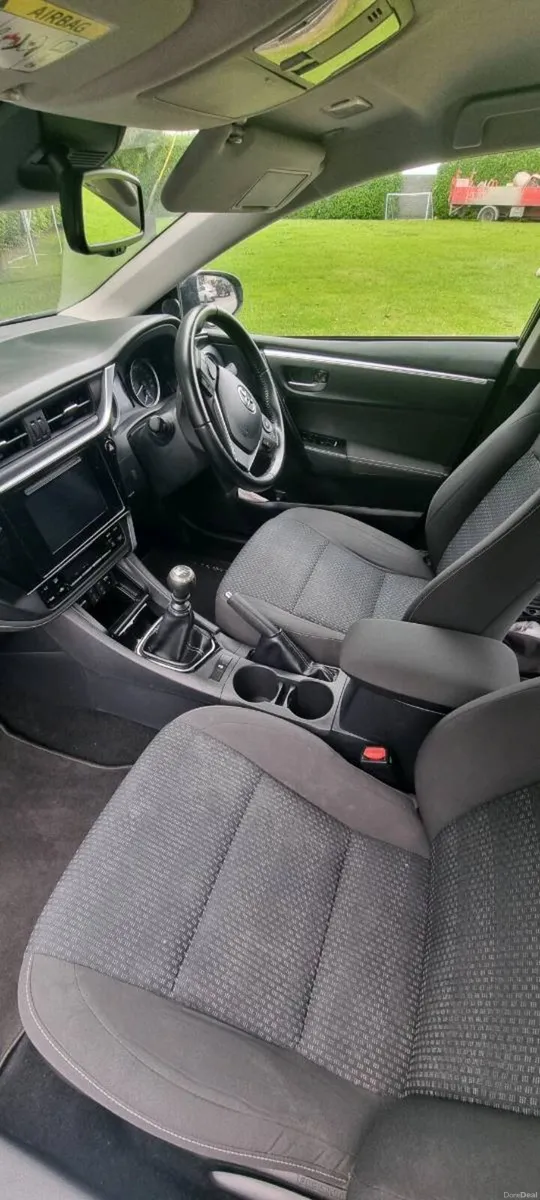 Toyota Corolla Luna Sport - Image 4