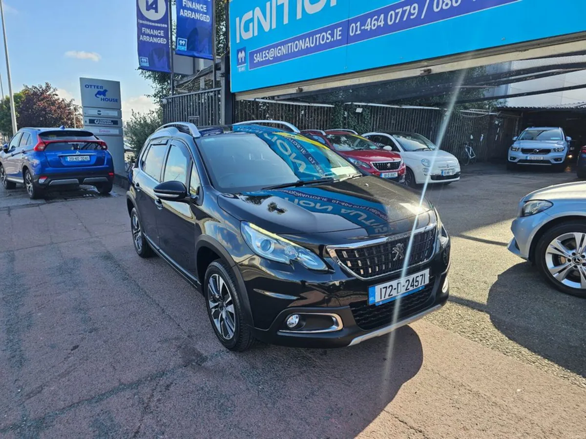 Peugeot 2008 1.2 PETROL, ALLURE MODEL, LOW MILEAGE - Image 6