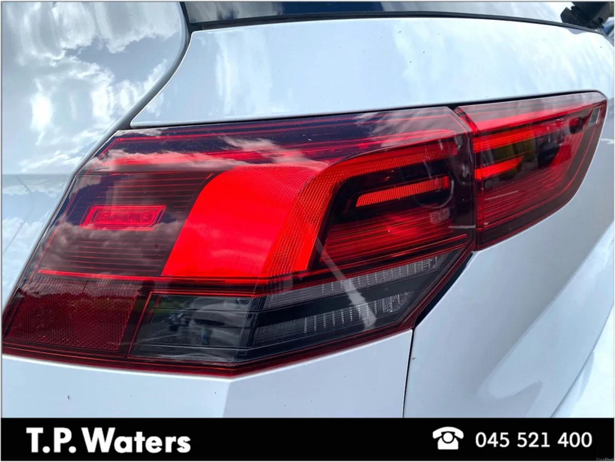 Volkswagen Golf 1.0 E-TSI - REVERSING CAMERA - SAM - Image 6