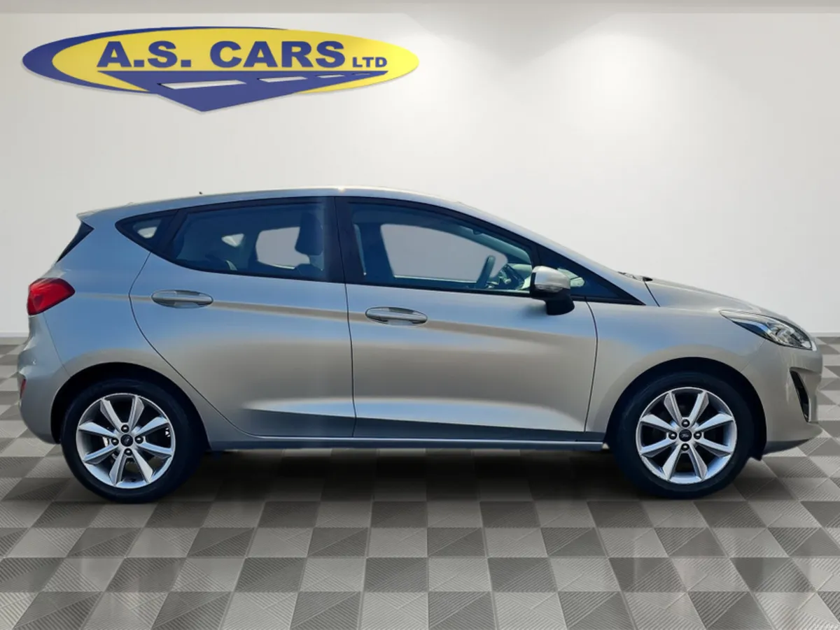 Ford Fiesta 1.1 ZETEC - Image 3