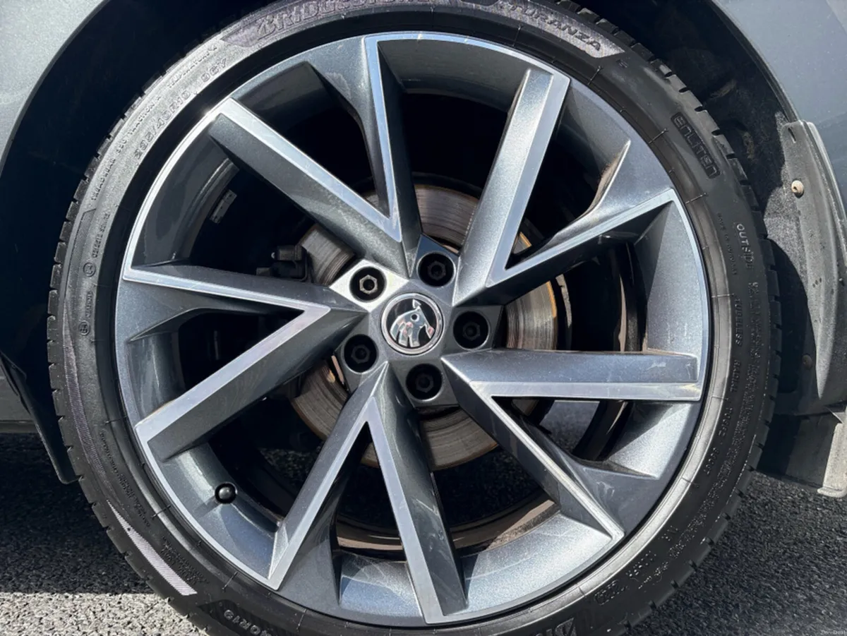 Skoda Superb SPORT 2.0 TDI 150HP DSG 5DR AUTO - Image 5